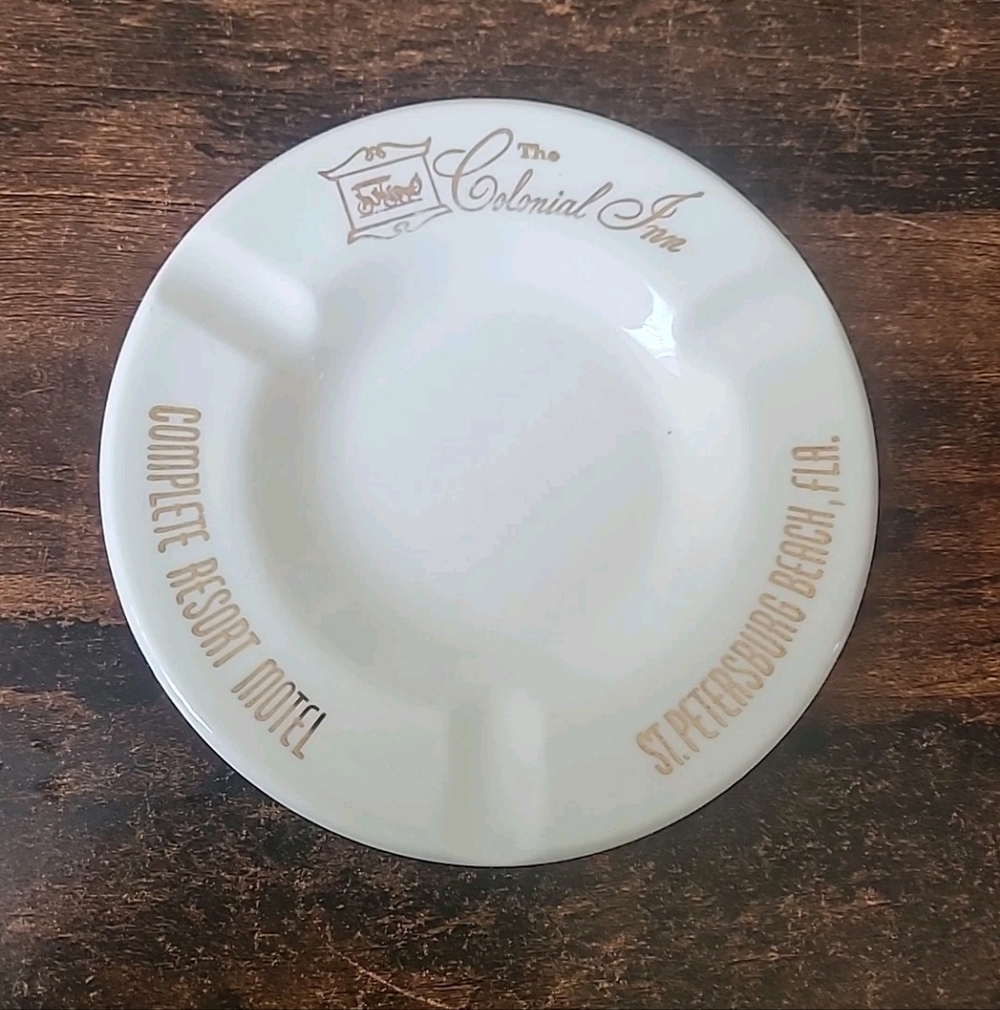 Vintage The Colonial Inn Resort Ceramic Ashtray - St. Petersburg, FL Sabina Line